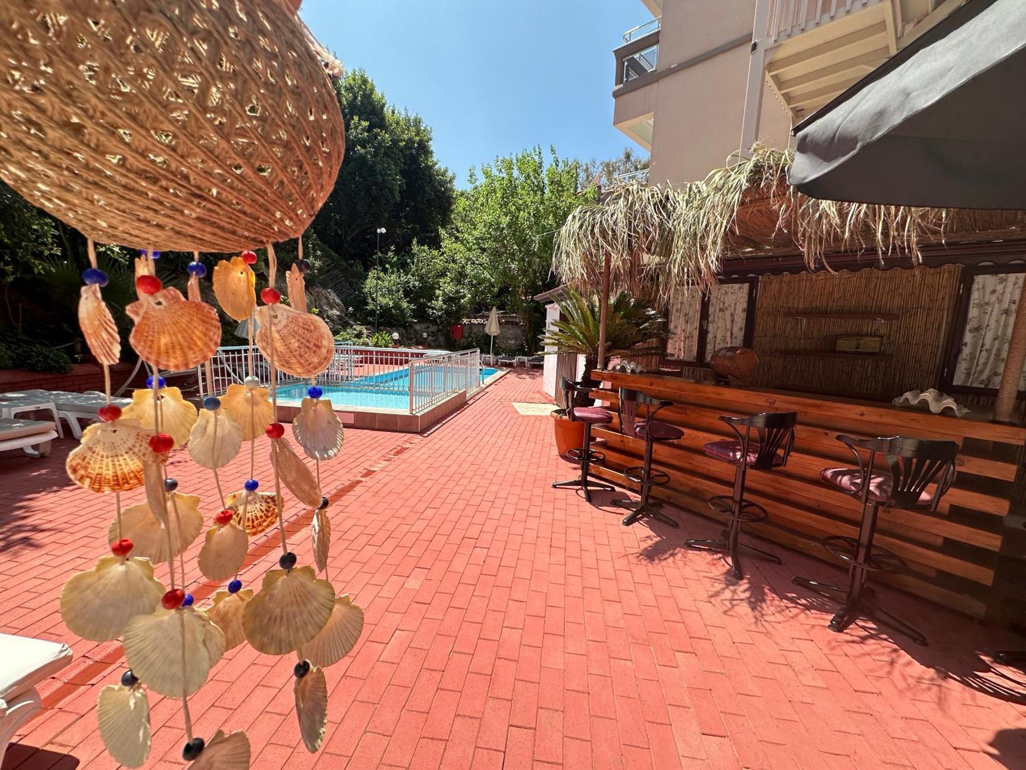 Hotel Chateau de Ville Marmaris Extérieur photo
