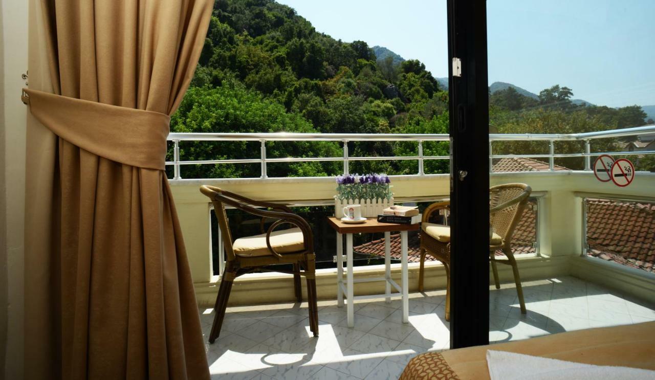 Hotel Chateau de Ville Marmaris Extérieur photo