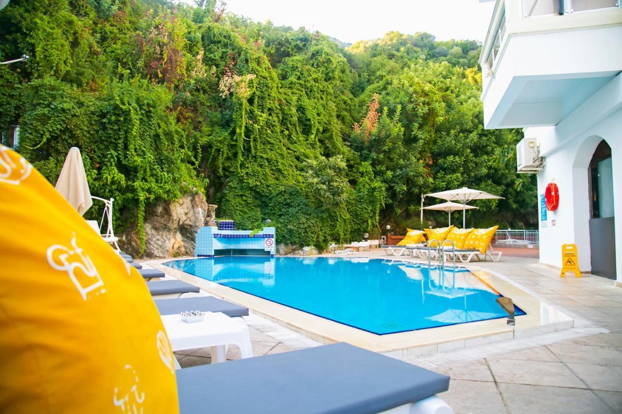 Hotel Chateau de Ville Marmaris Extérieur photo